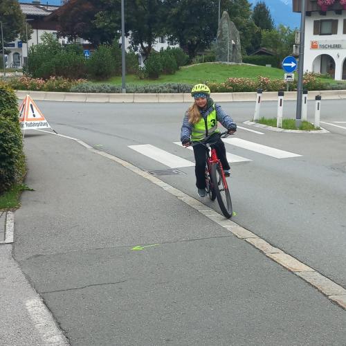 Erste Radfahrübung der 4. Stufe 
